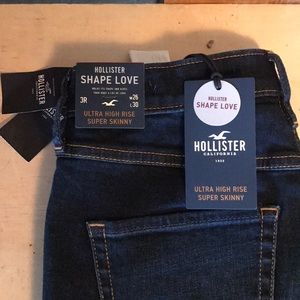NWT 💕 Hollister Ultra High Rise Jeans women's 3-R